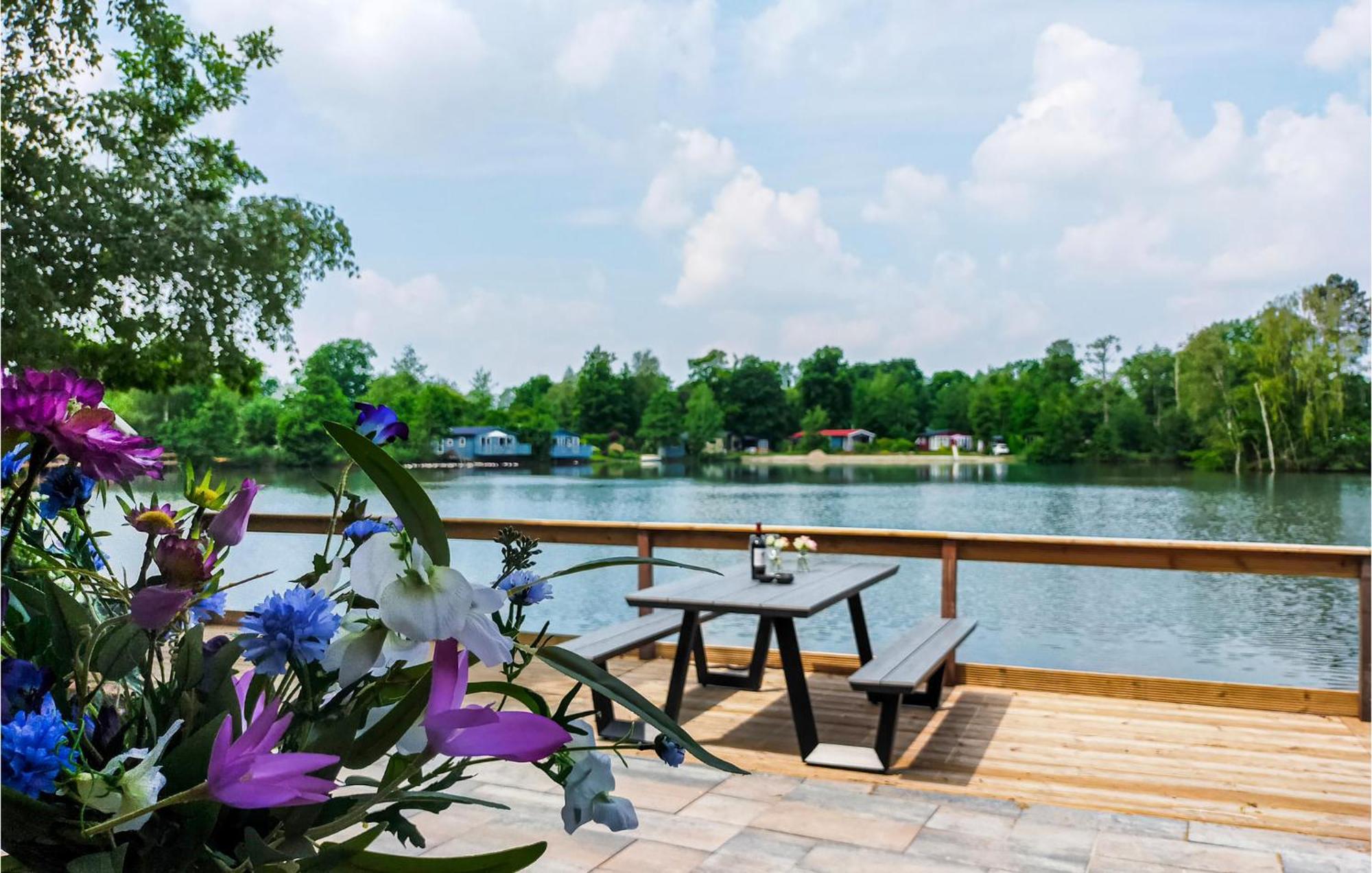 Chalet 49 Oosterwolde  Ngoại thất bức ảnh